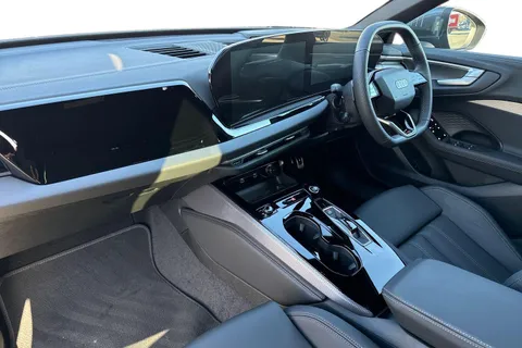 KP25SUF Audi A5 Avant S line TFSI 204 PS S tronic Thumbnail #16