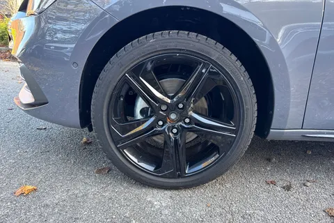 SEAT Leon 1.5 TSI FR Black Edition Euro 6 (s/s) 5dr Thumbnail #10