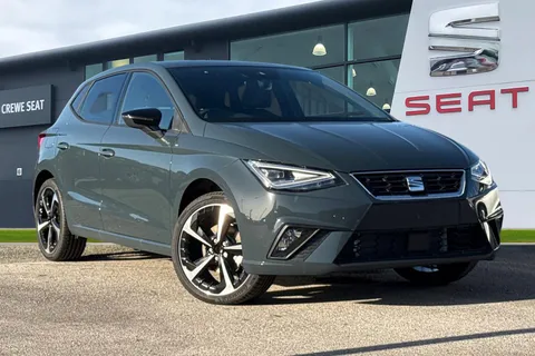SEAT Ibiza 1.0 TSI FR Sport DSG Euro 6 (s/s) 5dr Thumbnail #2