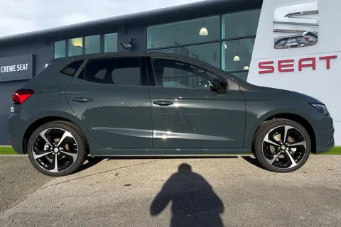 SEAT Ibiza 1.0 TSI FR Sport DSG Euro 6 (s/s) 5dr Thumbnail #4