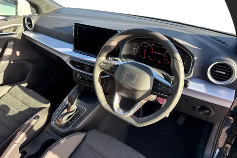 SEAT Ibiza 1.0 TSI FR Sport DSG Euro 6 (s/s) 5dr Thumbnail #14