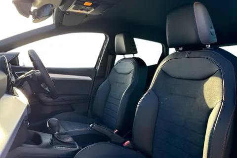 SEAT Ibiza 1.0 TSI FR Sport DSG Euro 6 (s/s) 5dr Thumbnail #16
