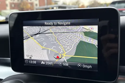 DH66UWL Mercedes-Benz C Class 2.1 C220d AMG Line (Premium) G-Tronic+ Euro 6 (s/s) 5dr Thumbnail #18