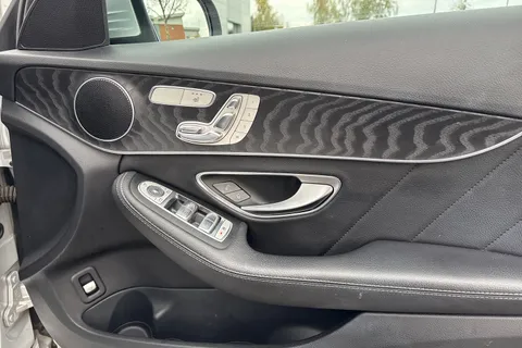 DH66UWL Mercedes-Benz C Class 2.1 C220d AMG Line (Premium) G-Tronic+ Euro 6 (s/s) 5dr Thumbnail #22