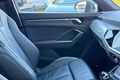 LR25WGN Audi Q3 S line 35 TFSI 150 PS S tronic Thumbnail #16