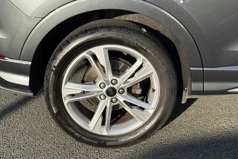 LR25WGN Audi Q3 S line 35 TFSI 150 PS S tronic Thumbnail #23