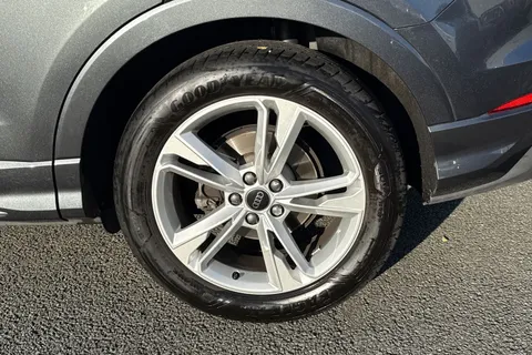 LR25WGN Audi Q3 S line 35 TFSI 150 PS S tronic Thumbnail #24