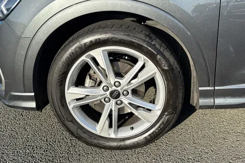 LR25WGN Audi Q3 S line 35 TFSI 150 PS S tronic Thumbnail #25