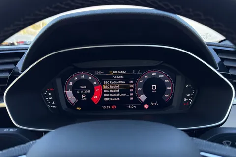 LR25WGN Audi Q3 S line 35 TFSI 150 PS S tronic Thumbnail #27