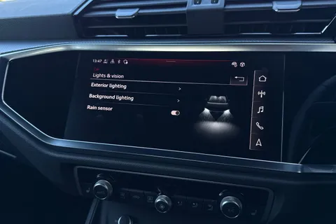 LR25WGN Audi Q3 S line 35 TFSI 150 PS S tronic Thumbnail #39