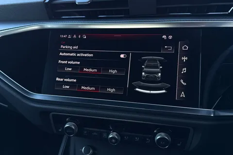 LR25WGN Audi Q3 S line 35 TFSI 150 PS S tronic Thumbnail #40