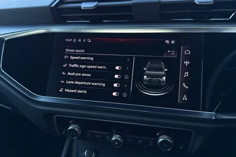 LR25WGN Audi Q3 S line 35 TFSI 150 PS S tronic Thumbnail #41