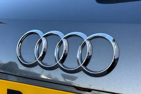 LR25WGN Audi Q3 S line 35 TFSI 150 PS S tronic Thumbnail #52