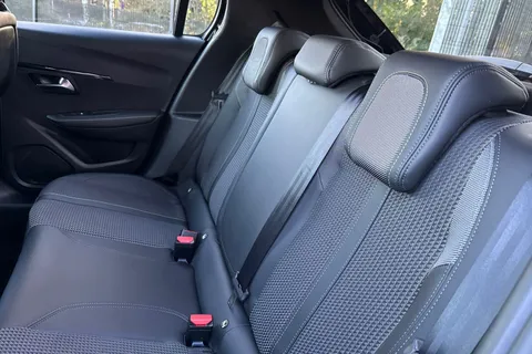 SG73NHF PEUGEOT 208 1.2 PureTech GT EAT Euro 6 (s/s) 5dr Thumbnail #15