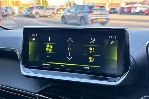 SG73NHF PEUGEOT 208 1.2 PureTech GT EAT Euro 6 (s/s) 5dr Thumbnail #20