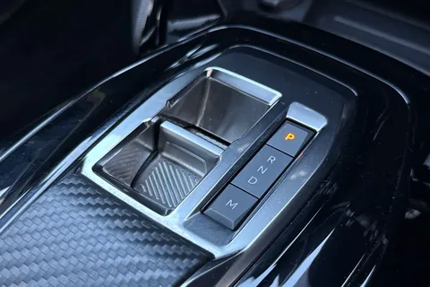 SG73NHF PEUGEOT 208 1.2 PureTech GT EAT Euro 6 (s/s) 5dr Thumbnail #21