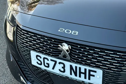 SG73NHF PEUGEOT 208 1.2 PureTech GT EAT Euro 6 (s/s) 5dr Thumbnail #27