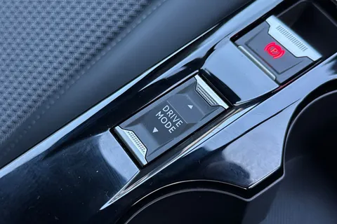 SG73NHF PEUGEOT 208 1.2 PureTech GT EAT Euro 6 (s/s) 5dr Thumbnail #42