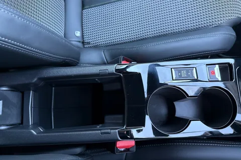 SG73NHF PEUGEOT 208 1.2 PureTech GT EAT Euro 6 (s/s) 5dr Thumbnail #43