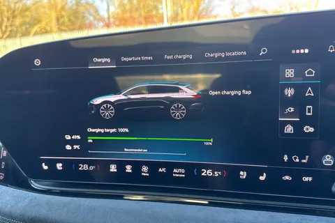 KP25YGH Audi S6 E-Tron Avant Edition 1 e-tron 370,00 kW Thumbnail #59