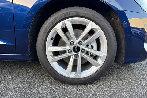 RK75FDA Audi A3 Sport 40 TFSI e 204 PS S tronic Thumbnail #7