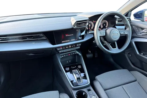 RK75FDA Audi A3 Sport 40 TFSI e 204 PS S tronic Thumbnail #9