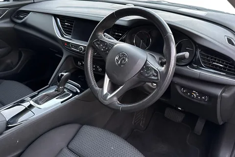 BT22CHN Vauxhall Insignia 1.5 Turbo D Design Grand Sport Auto Euro 6 (s/s) 5dr Thumbnail #15