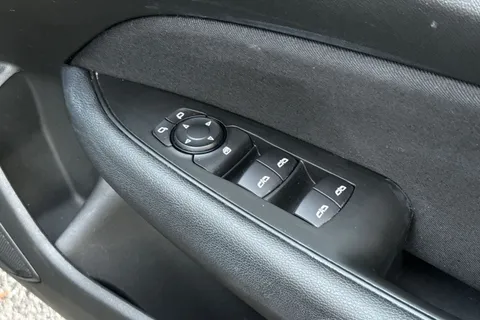 BT22CHN Vauxhall Insignia 1.5 Turbo D Design Grand Sport Auto Euro 6 (s/s) 5dr Thumbnail #22