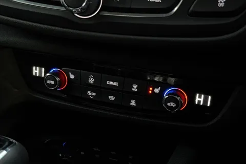 BT22CHN Vauxhall Insignia 1.5 Turbo D Design Grand Sport Auto Euro 6 (s/s) 5dr Thumbnail #23