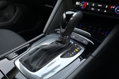 BT22CHN Vauxhall Insignia 1.5 Turbo D Design Grand Sport Auto Euro 6 (s/s) 5dr Thumbnail #24