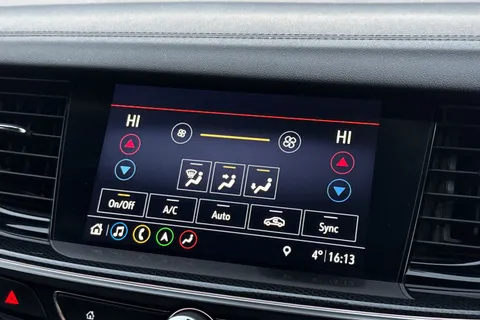 BT22CHN Vauxhall Insignia 1.5 Turbo D Design Grand Sport Auto Euro 6 (s/s) 5dr Thumbnail #44