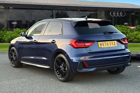 WV74VYA Audi A1 Black Edition 30 TFSI 116 PS 6-speed Thumbnail #3