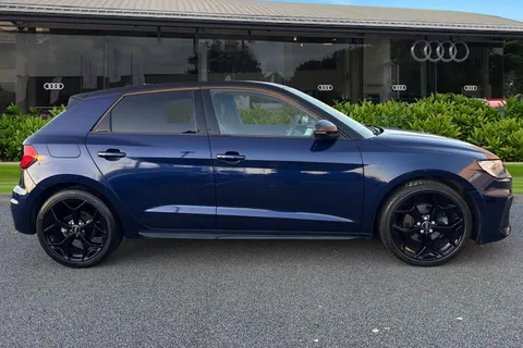 WV74VYA Audi A1 Black Edition 30 TFSI 116 PS 6-speed Thumbnail #4