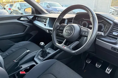 WV74VYA Audi A1 Black Edition 30 TFSI 116 PS 6-speed Thumbnail #49
