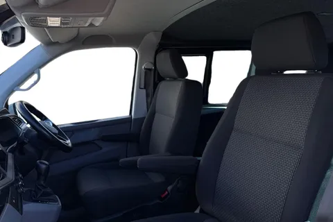 BK70NSV Volkswagen Transporter 2.0 TDI 150 Highline Kombi Van DSG-NO VAT Thumbnail #17
