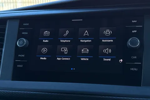 BK70NSV Volkswagen Transporter 2.0 TDI 150 Highline Kombi Van DSG-NO VAT Thumbnail #52