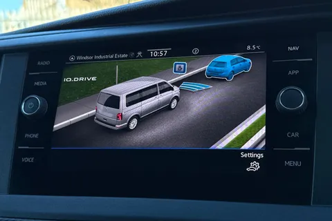 BK70NSV Volkswagen Transporter 2.0 TDI 150 Highline Kombi Van DSG-NO VAT Thumbnail #53