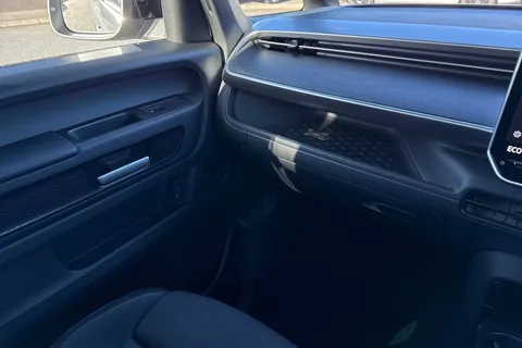 DG75CDO Volkswagen ID. Buzz GTX SWB 340 PS 79 kWh Pro Electric Automatic - Heat Pump Thumbnail #20