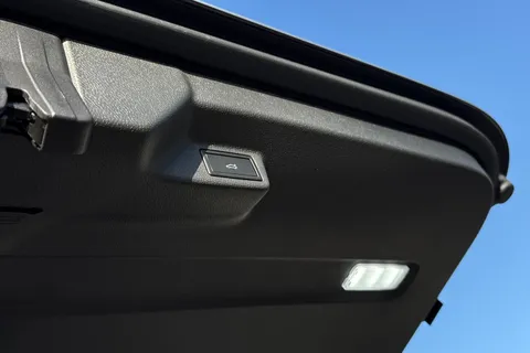 DG75CDO Volkswagen ID. Buzz GTX SWB 340 PS 79 kWh Pro Electric Automatic - Heat Pump Thumbnail #30