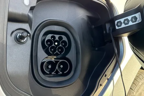 DG75CDO Volkswagen ID. Buzz GTX SWB 340 PS 79 kWh Pro Electric Automatic - Heat Pump Thumbnail #31