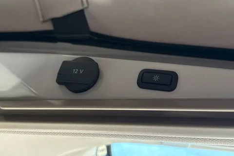 DE75RCF Volkswagen California Ocean T7 SWB 150 PS DSG - Del Mileage/Massive Spec Thumbnail #38