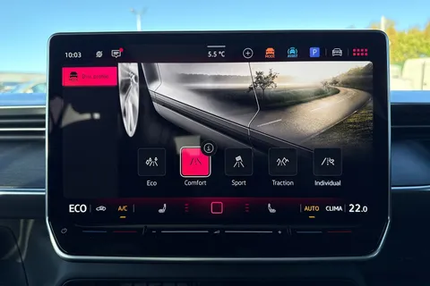 DF75PVU Volkswagen ID. Buzz GTX SWB 340 PS 79 kWh Pro Electric Automatic - Heat Pump Thumbnail #38