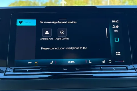 38 of 46 for Volkswagen California Beach T7 SWB 150 PS DSG - Camper Heater / Parking Package