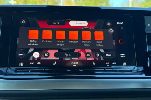 DE75RCF Volkswagen California Ocean T7 SWB 150 PS DSG - Del Mileage/Massive Spec Thumbnail #46