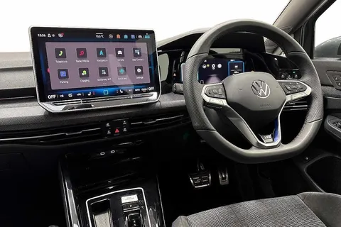 KP25YJL Volkswagen Golf 1.5 TSI 272 GTE eHybrid 5dr DSG Thumbnail #3