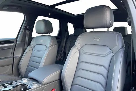 11 of 63 for Volkswagen Touareg 3.0 V6 TDI 4Motion Black Edition 5dr Tip Auto ⭐1 Year VW Warranty⭐