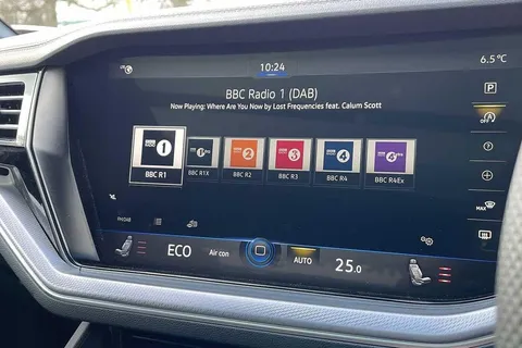 34 of 63 for Volkswagen Touareg 3.0 V6 TDI 4Motion Black Edition 5dr Tip Auto ⭐1 Year VW Warranty⭐