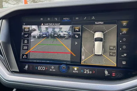 39 of 63 for Volkswagen Touareg 3.0 V6 TDI 4Motion Black Edition 5dr Tip Auto ⭐1 Year VW Warranty⭐