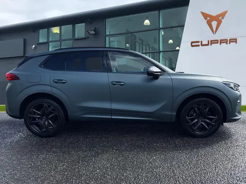 KJ25RVZ CUPRA Terramar 2.0 TSI Americas Cup Edition DSG 4Drive Euro 6 (s/s) 5dr Thumbnail #4