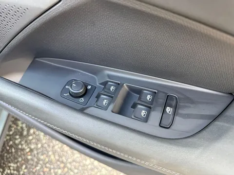 KJ25RVZ CUPRA Terramar 2.0 TSI Americas Cup Edition DSG 4Drive Euro 6 (s/s) 5dr Thumbnail #19